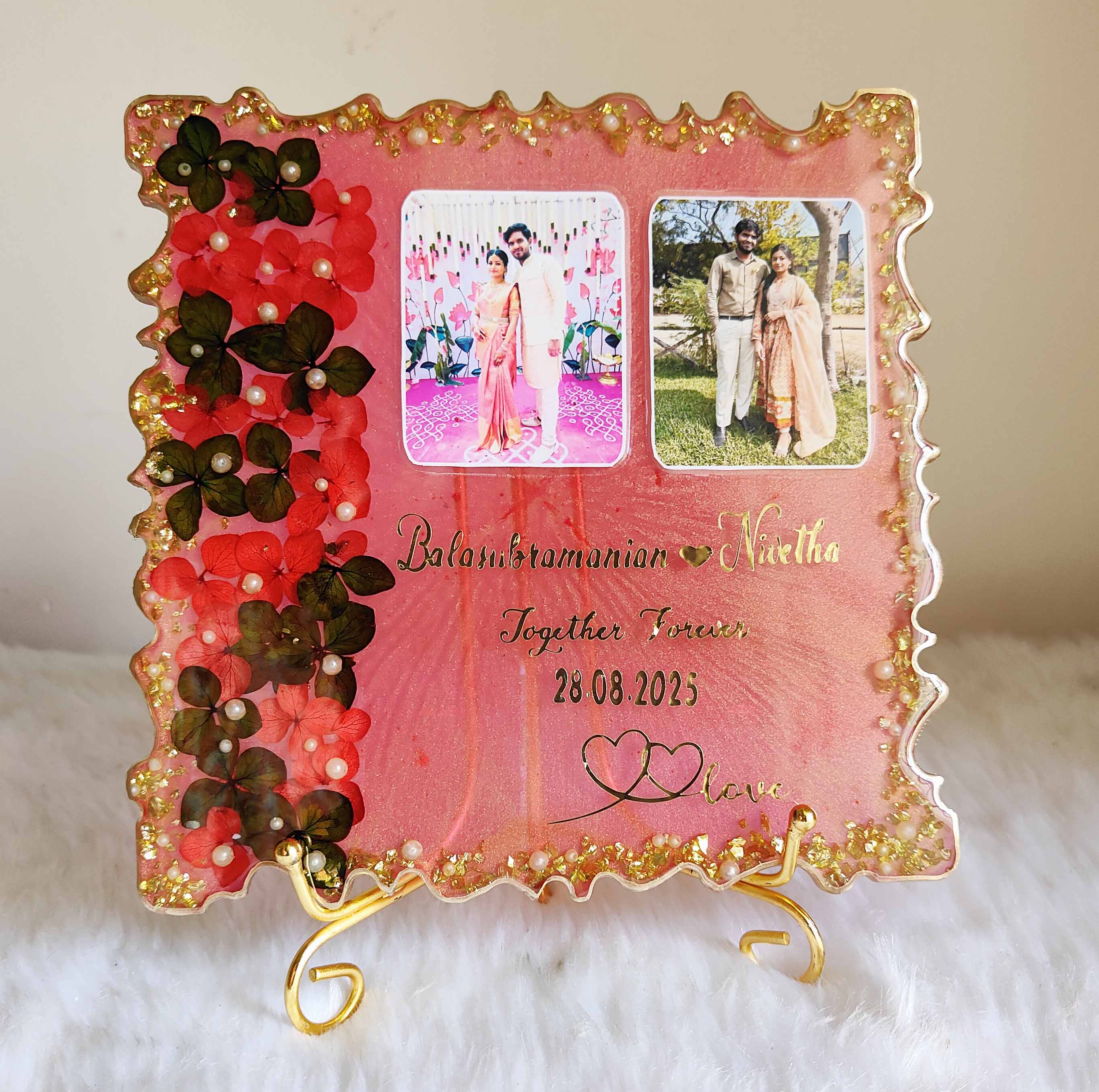 Custom Couple Resin Frame – 1st to 50th Anniversary Gift