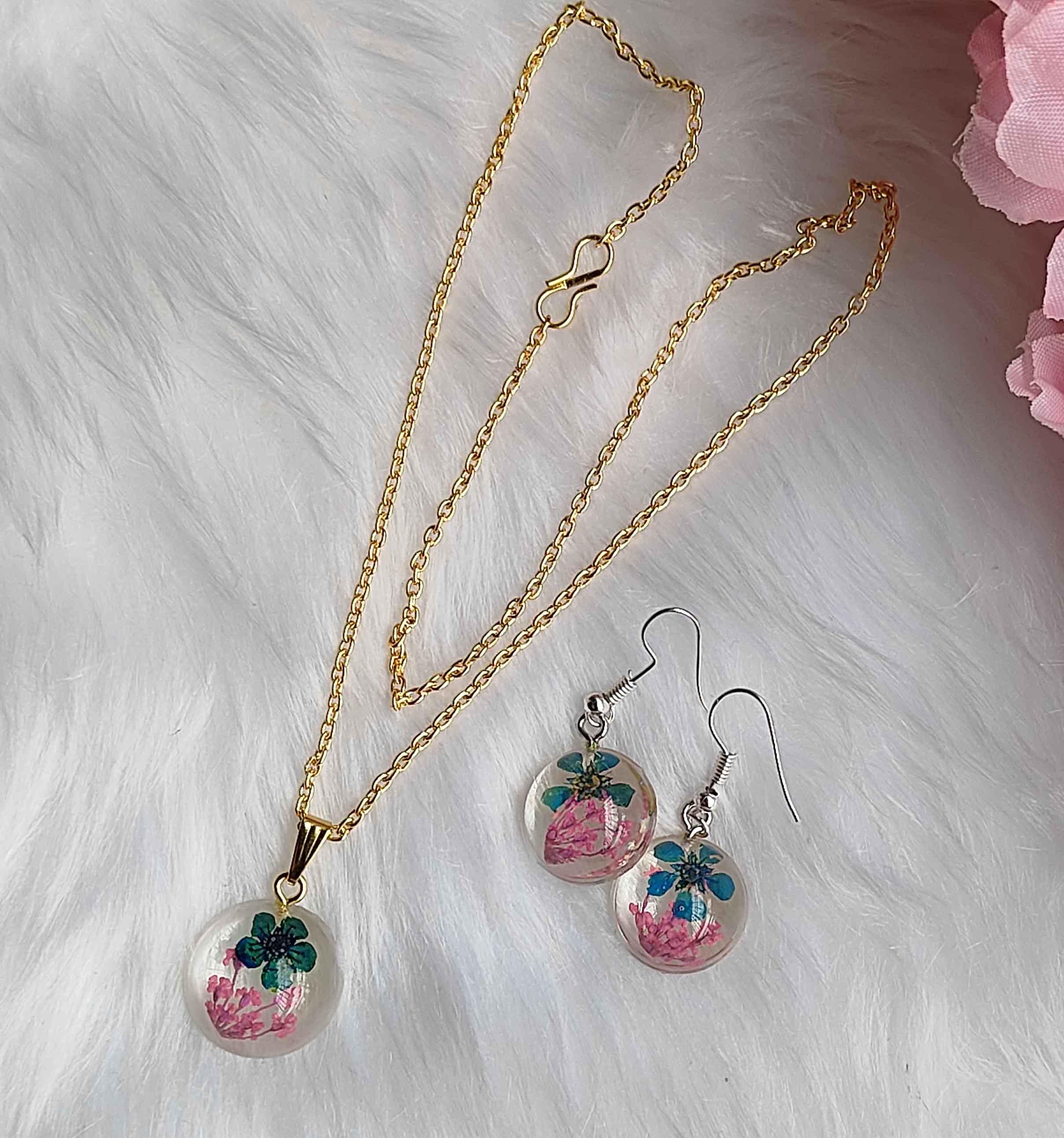 Real Flower Resin Pendant